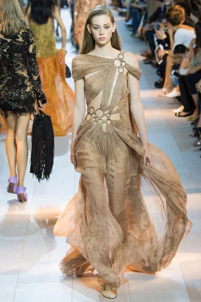 Look 34